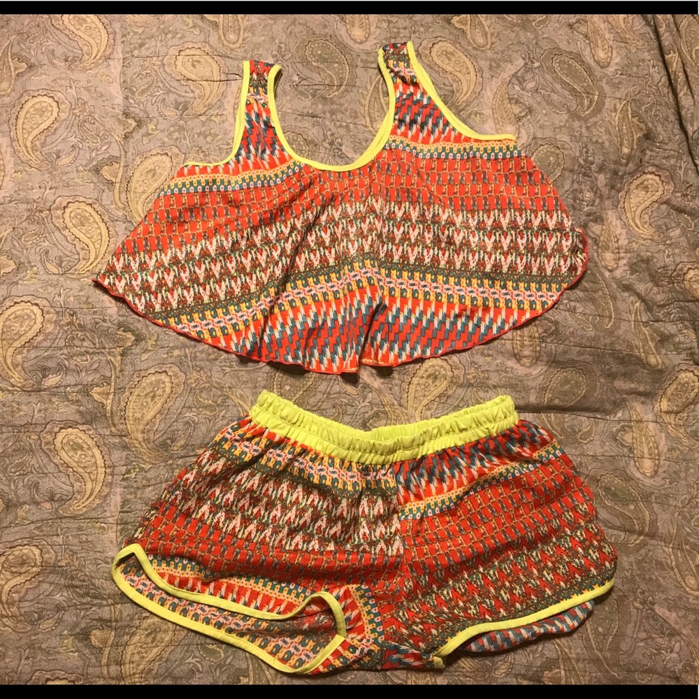 Two piece set